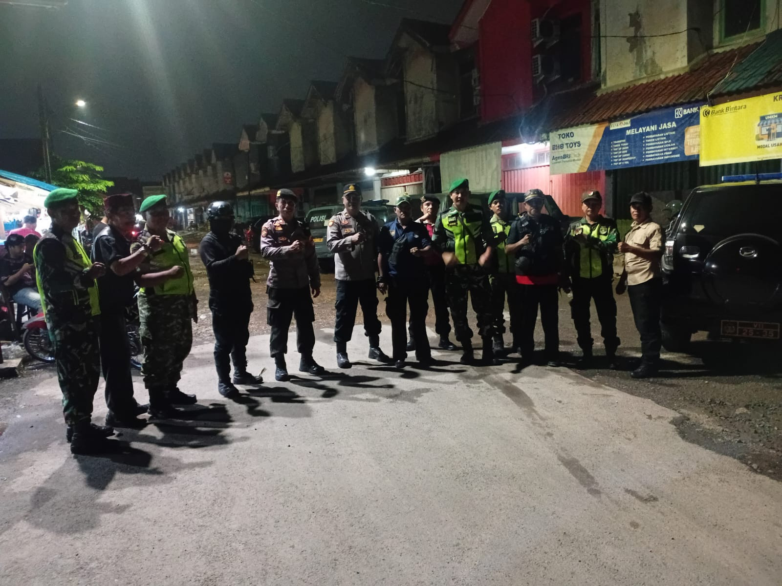 Sinergitas TNI dan Polri dalam Menjaga Keamanan Warga Bekasi Barat