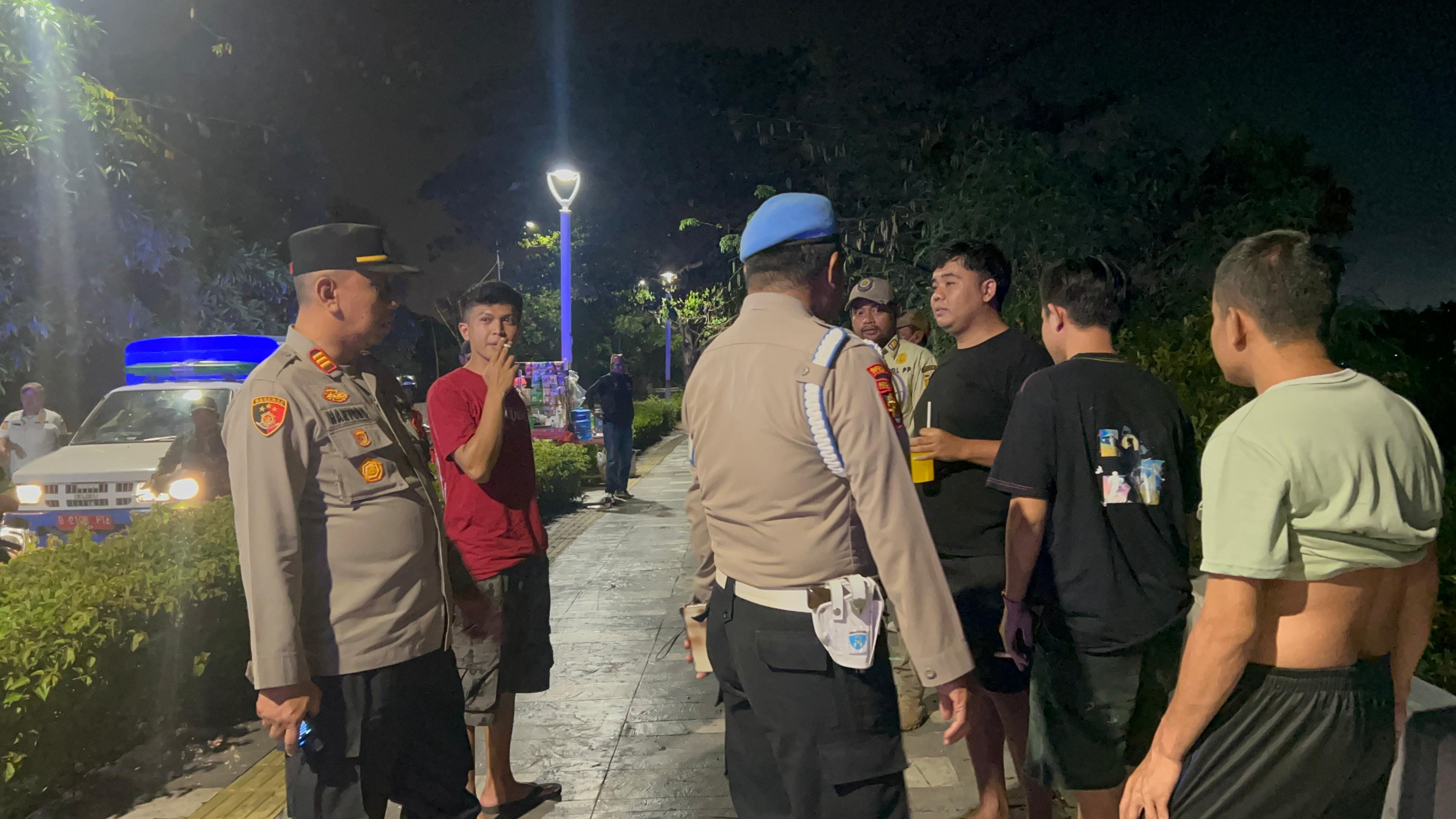 Polsek Koja Gelar  Apel KRYD dan Patroli Skala Besar, Tekan Tawuran dan Kejahatan Malam