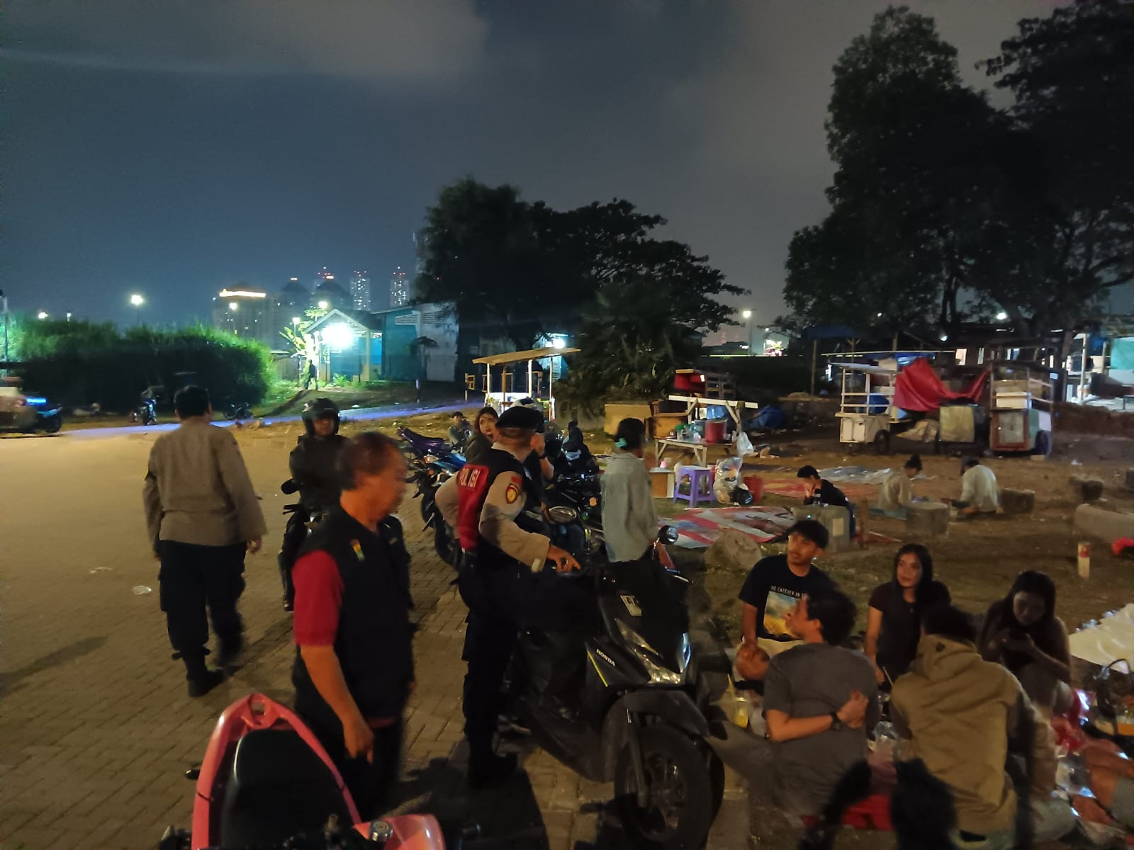 Polsek Metro Penjaringan Intensifkan KRYD, Tujuh Motor Diamankan dalam Patroli Antitawuran