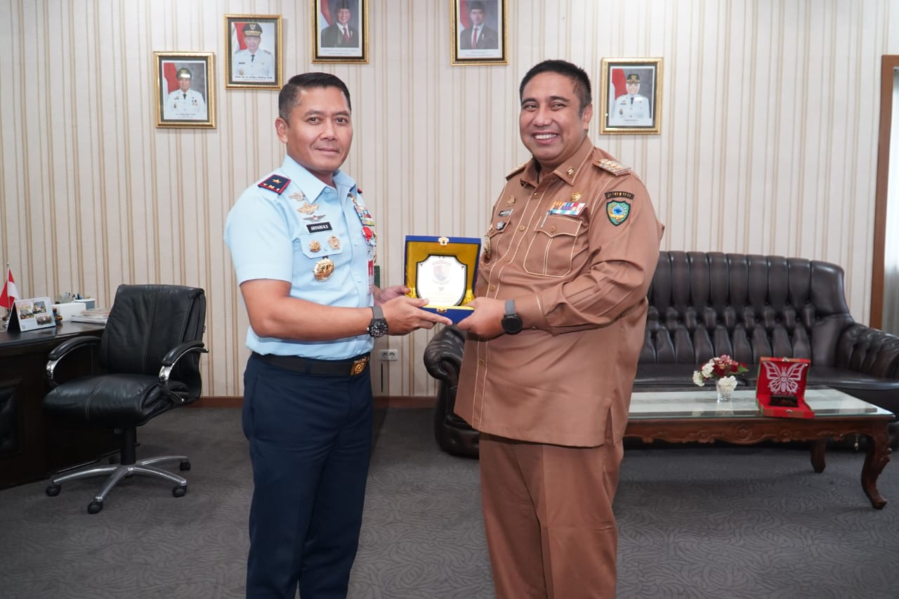 Danlanud Sultan Hasanuddin Melaksanakan Kunjungan Silaturahmi Ke Bupati Maros