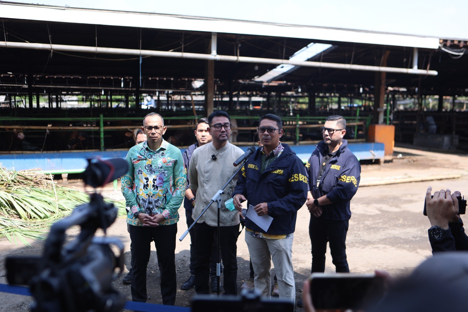 Polda Metro Jaya Cek Hewan Kurban di Dharma Jaya Jelang Idul Adha