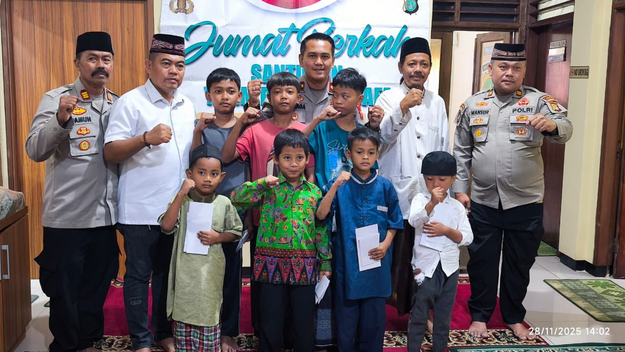 Sentuhan Kepedulian Polsek Pademangan: Santunan Yatim dan Dhuafa Warnai Jumat Berkah