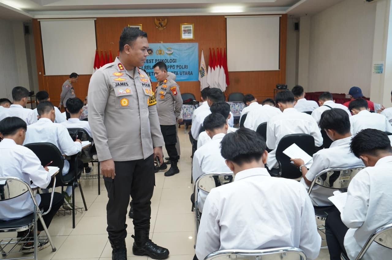 Wakapolres Metro Jakarta Utara Tinjau Tes Psikologi Relawan SPPG Polri