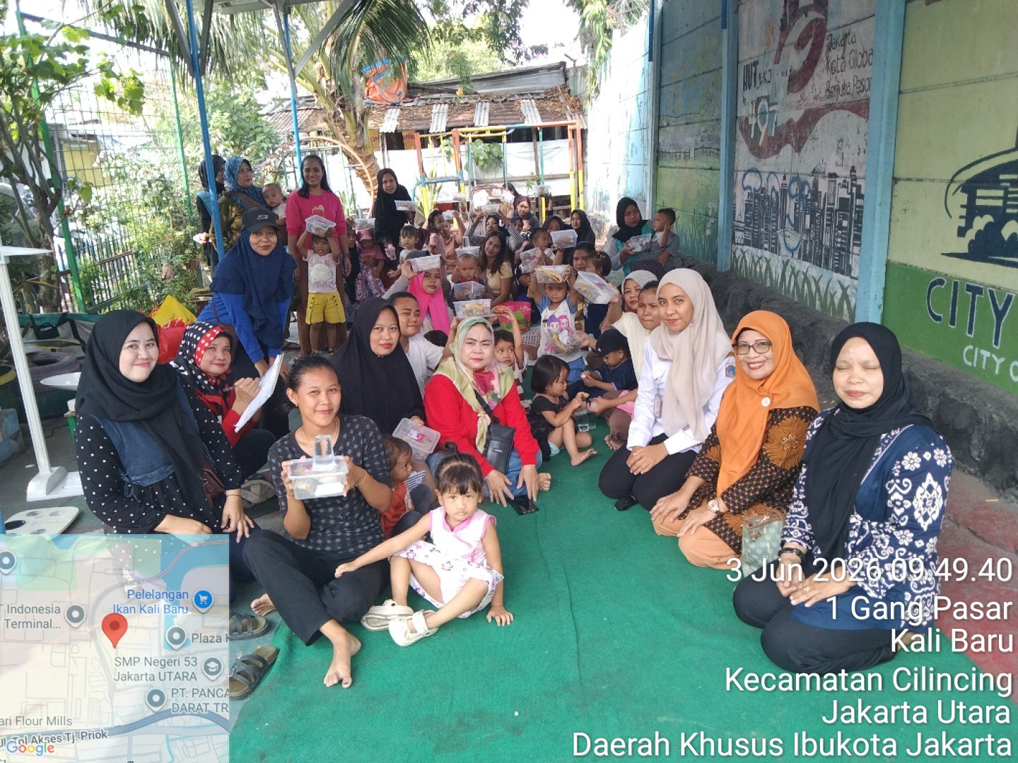 Demi Generasi Sehat, 55 Balita di Kalibaru Terima Makanan Bergizi Tambahan