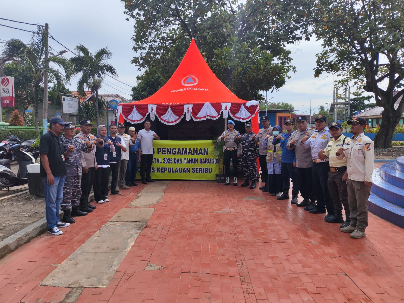 Pos Pengamanan Terpadu Layani Warga dan Wisatawan di Pulau Untung Jawa Sambut Nataru