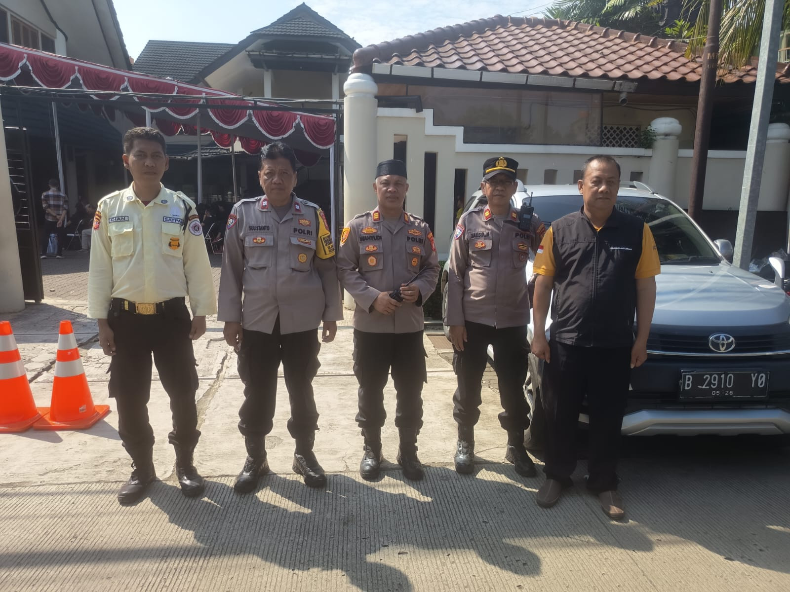 Kapolsek Bekasi Barat Monitoring Pengamanan Perayaan Ibadah Jumat Agung Pastikan Situasi Aman