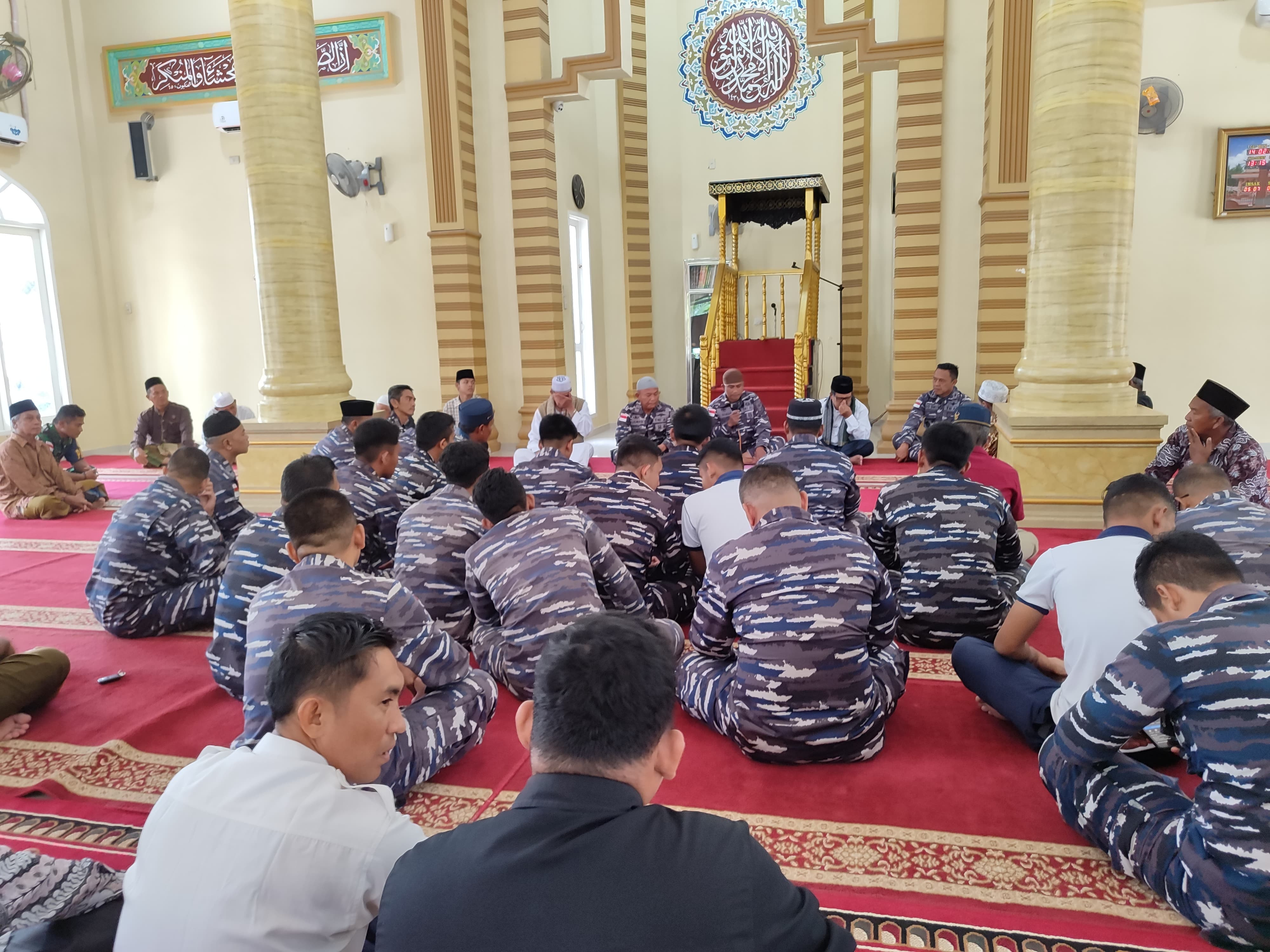 Doa Bersama Lanal TBA Untuk Sukseskan MNEK 2025 di Laut Bali