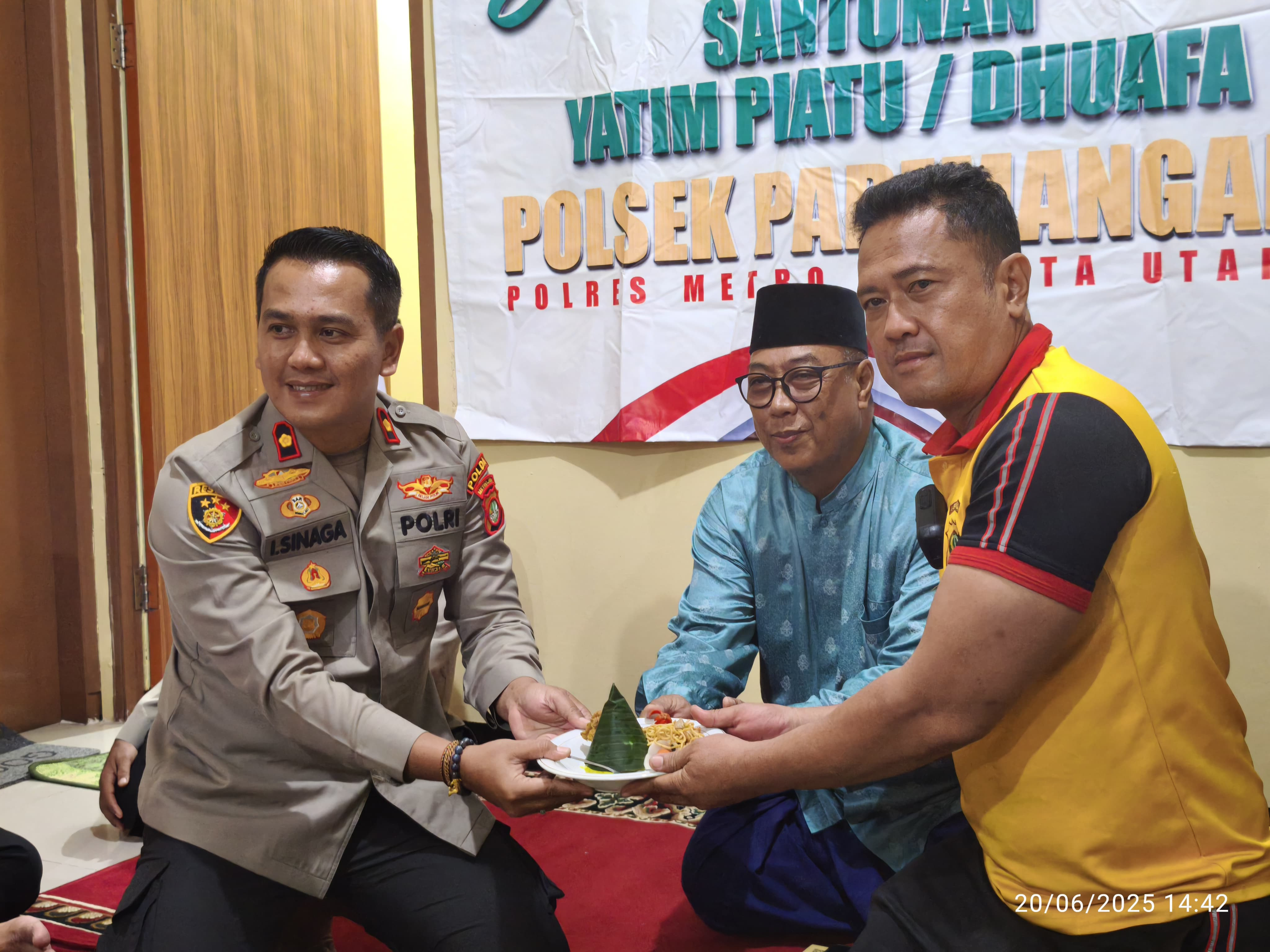 Polsek Pademangan Gelar Jumat Berkah: Santunan untuk Anak Yatim dan Dhuafa Bangun Kepedulian Sosial
