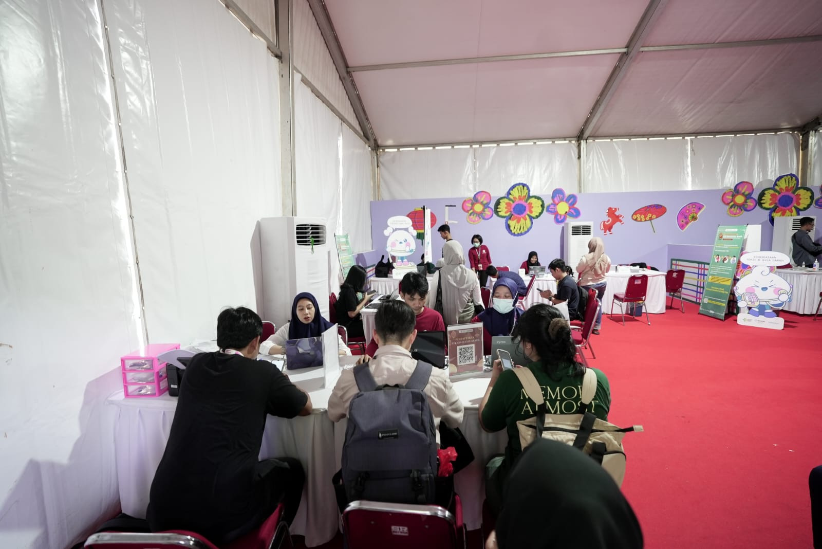 Antusiasme Pengunjung Imlek Festival 2577 Manfaatkan Layanan Cek Kesehatan Gratis