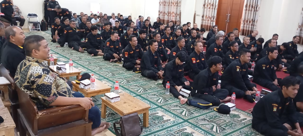 Cegah Hoax dan Bullying, Sat Binmas Polres Metro Bekasi Kota Beri Materi Edukasi kepada Mitra Senkom