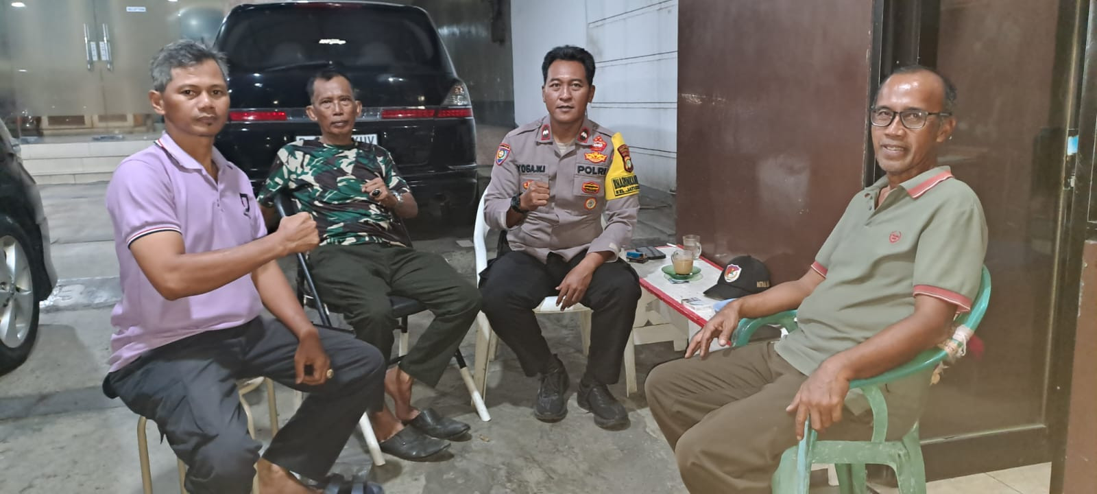 Polsek Pondok Gede Libatkan Warga, Gelar Patroli Dini Hari di Jaticempaka Antisipasi Kejahatan Jalanan