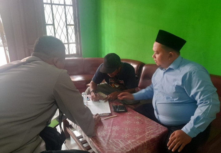 Bhabinkamtibmas Kelurahan Kaliabang Tengah Mediasi Warga dan Sekolah: Cegah Konflik Lewat Musyawarah