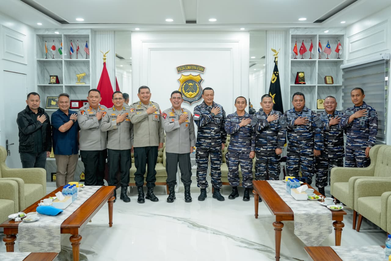 Tingkatkan Soliditas TNI-Polri, Komandan Kodaeral I Laksanakan Kunjungan Silaturahmi Ke Kapolda Sumut