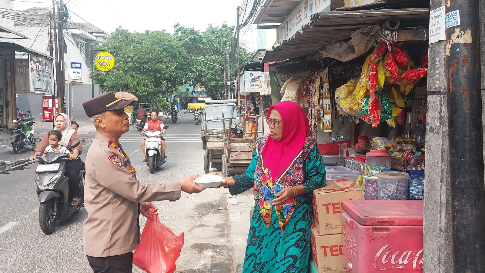 Jumat Peduli, Polsek Koja Salurkan Bantuan Sosial dan Perkuat Program Jaga Jakarta