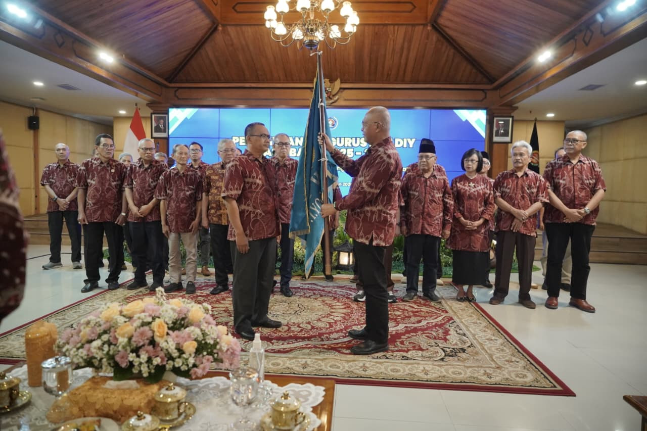 Pengurus PWI DIY 2025–2030 Dilantik di Hadapan Sri Sultan HB X, Tegaskan Etika Pers di Era Viralitas