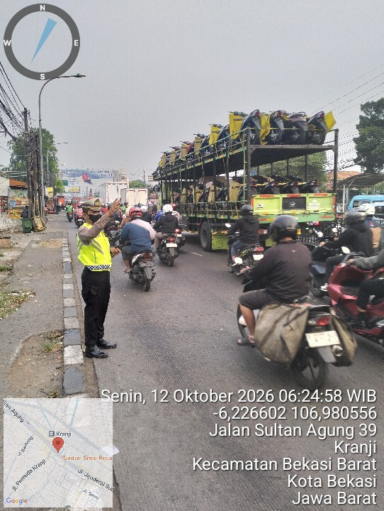 Polsek Bekasi Barat Gelar Pengaturan Lalu Lintas, Berikan Pelayanan kepada Pengguna Jalan