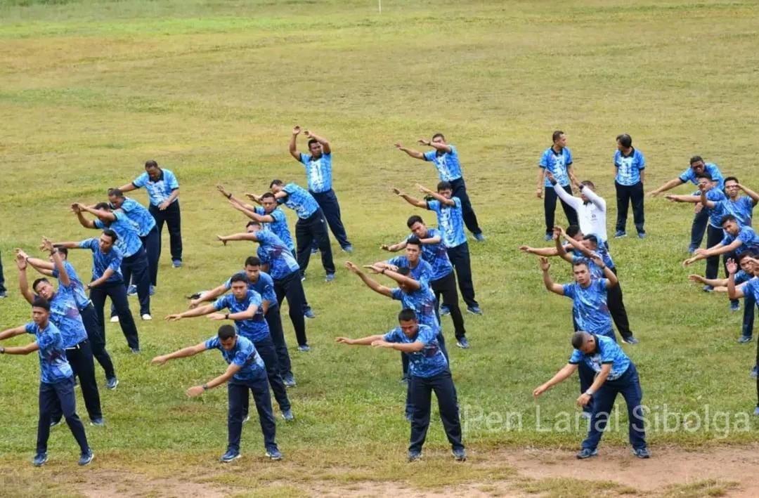 Lanal Sibolga Gelar Olahraga Bersama Dengan Prajurit KRI Banda Aceh-593