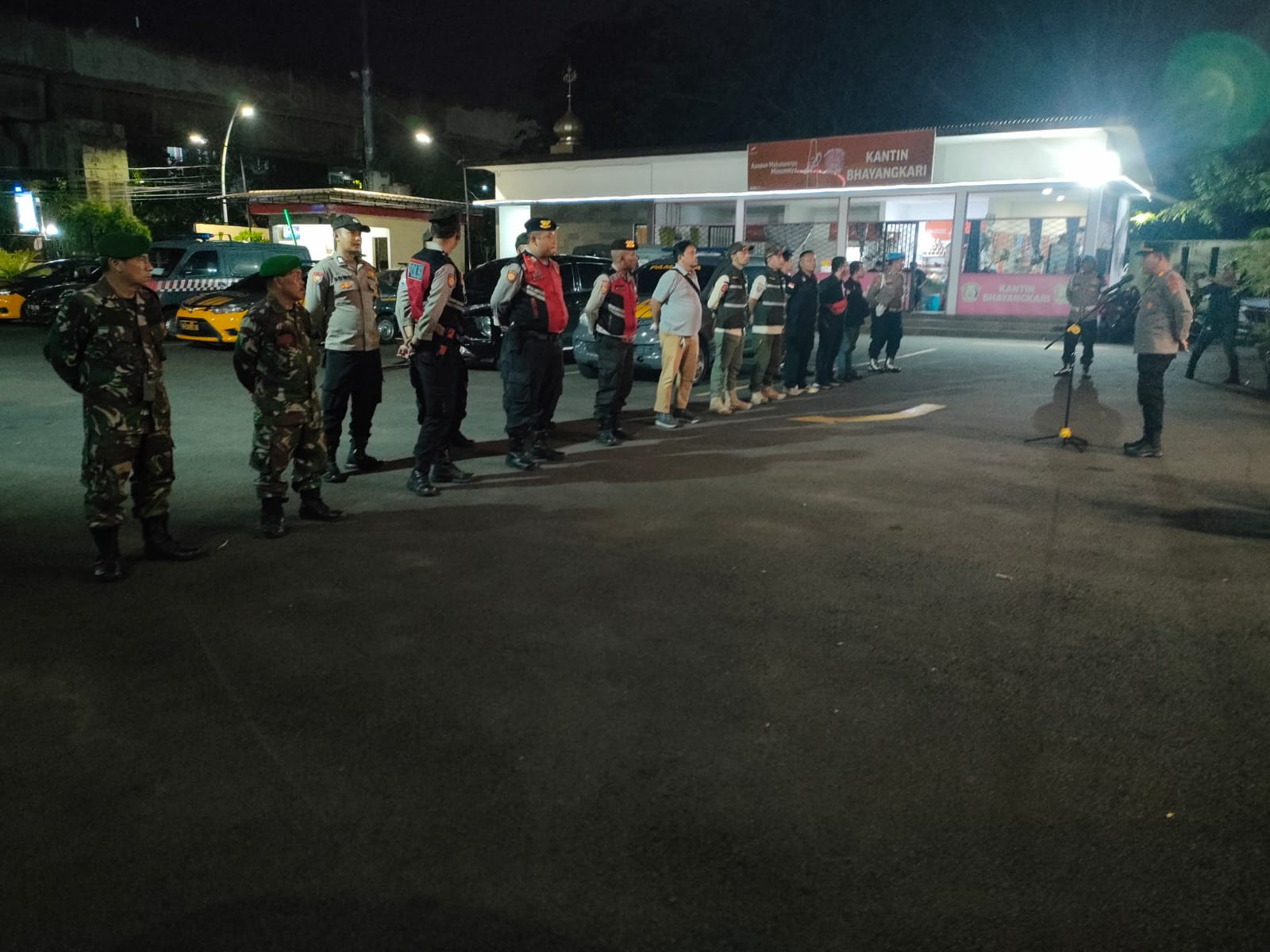 Polsek Kelapa Gading Gelar Apel KRYD dan Patroli Skala Besar, Jaga Wilayah Tetap Aman Kondusif