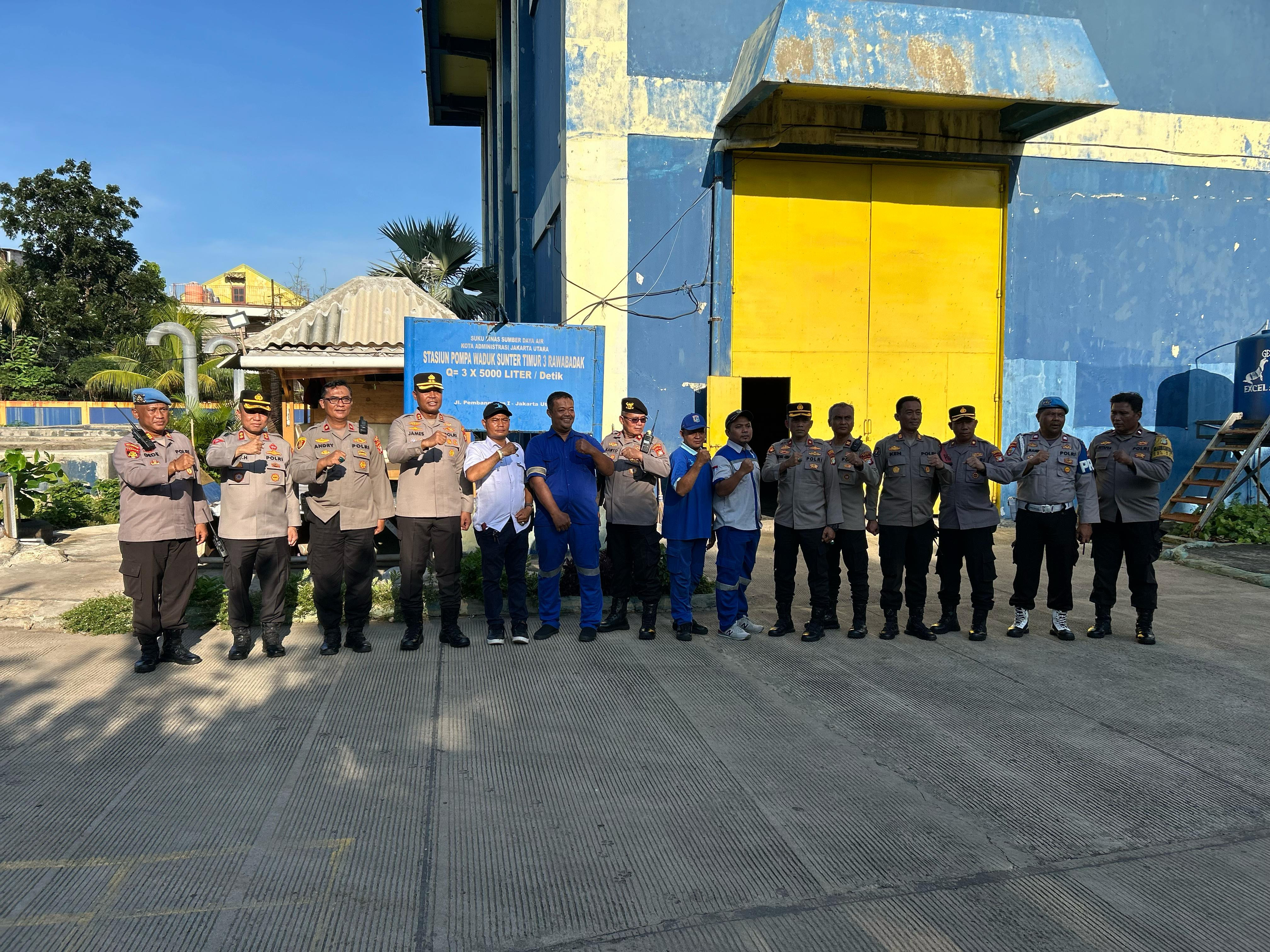 Wakapolres Metro Jakarta Utara Tinjau Kesiapan Rumah Pompa di Koja, Antisipasi Banjir Wilayah