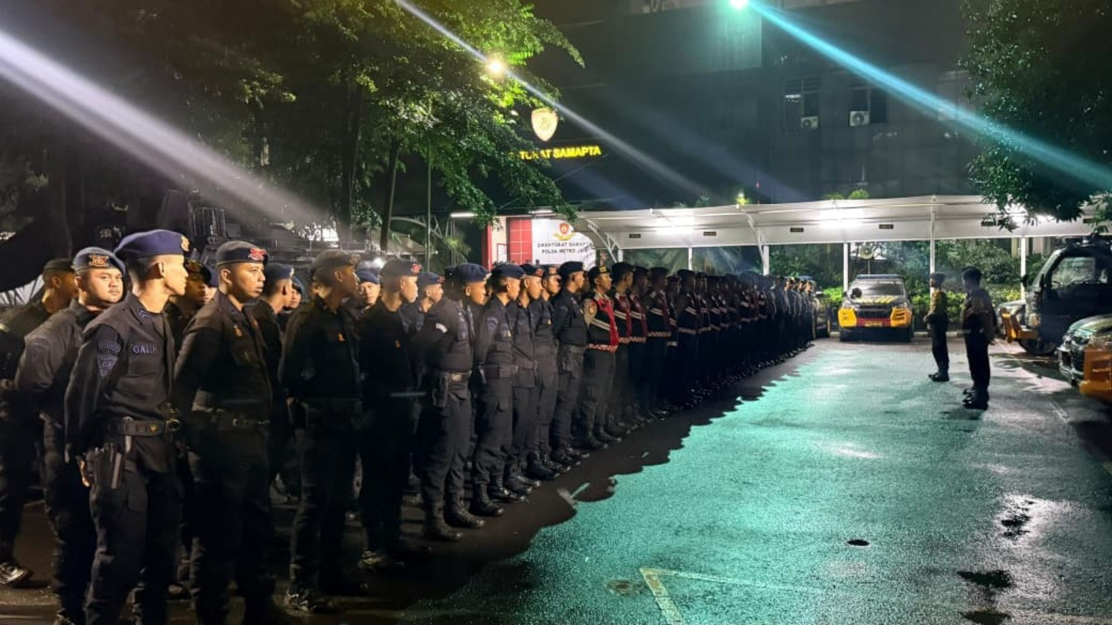 Satgas Anti Tawuran Brimob dan Polres Jaktim Gagalkan Tawuran, 4 Sajam Disita