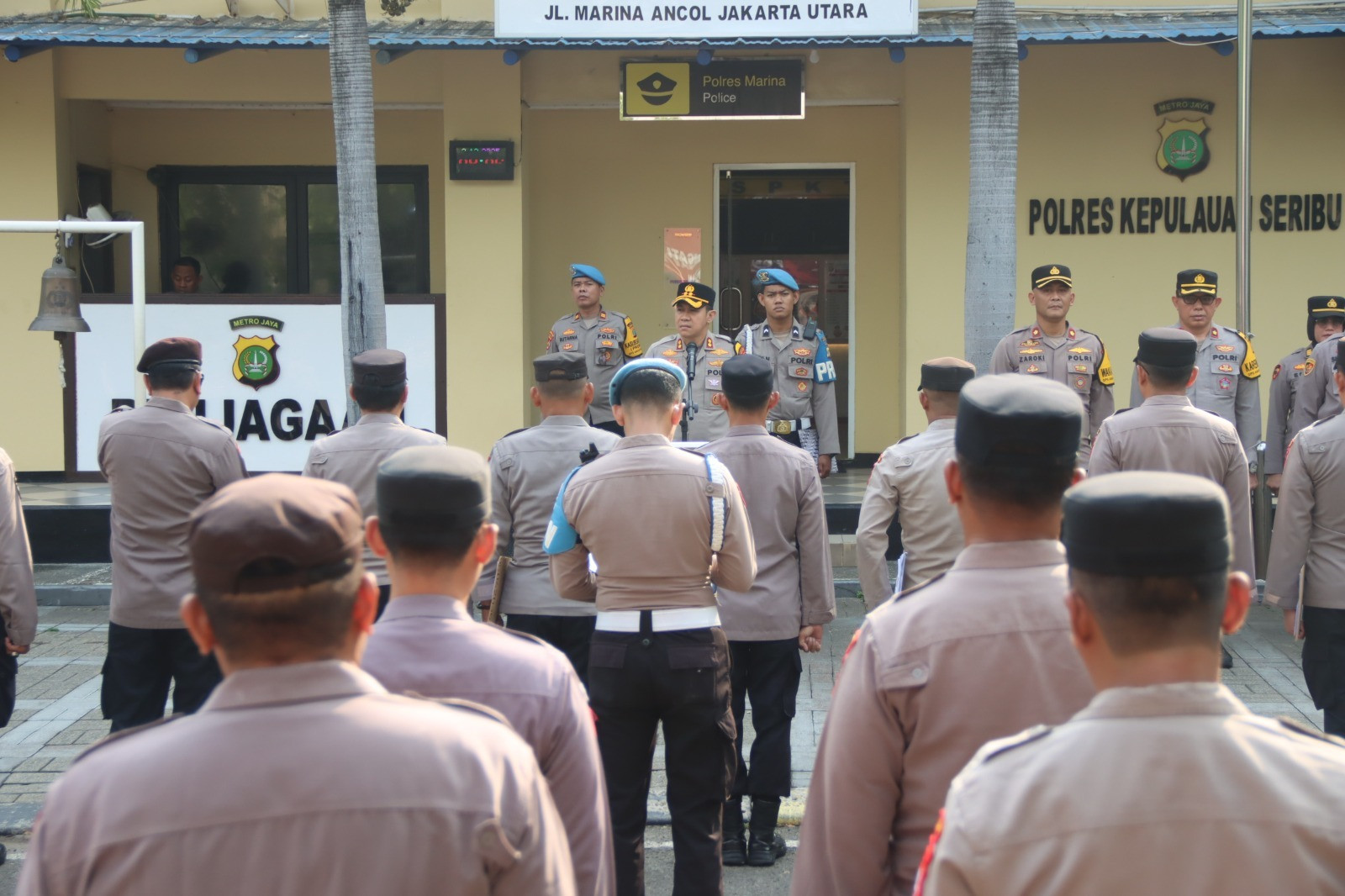 Kapolres Kepulauan Seribu Tekankan Disiplin dan Sukseskan Operasi Sikat Jaya, Anggota Diminta Gencarkan Sosialisasi Layanan 110