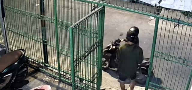 Polisi Selidiki Pencurian Motor di Koja, Aksi Dua Terduga Pelaku Terekam CCTV