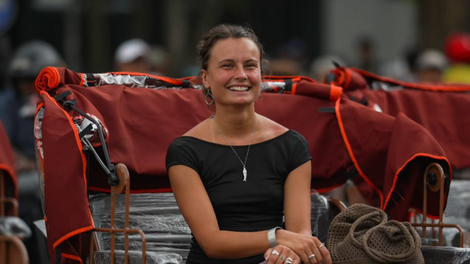 Momen WN Jerman Happy Jajal Becak Listrik Bantuan Prabowo: Ini Inisiatif yang Bagus