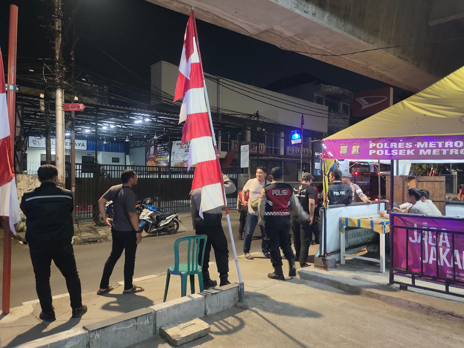 Jaga Jakarta, Jaga Lingkungan Polsek Metro Penjaringan Intensifkan Patroli KRYD, Antisipasi Tawuran dan Kejahatan Jalanan