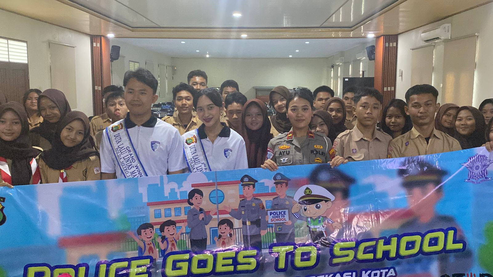 Polres Metro Bekasi Kota Gelar Police Goes To School di SMKN 3 Kota Bekasi