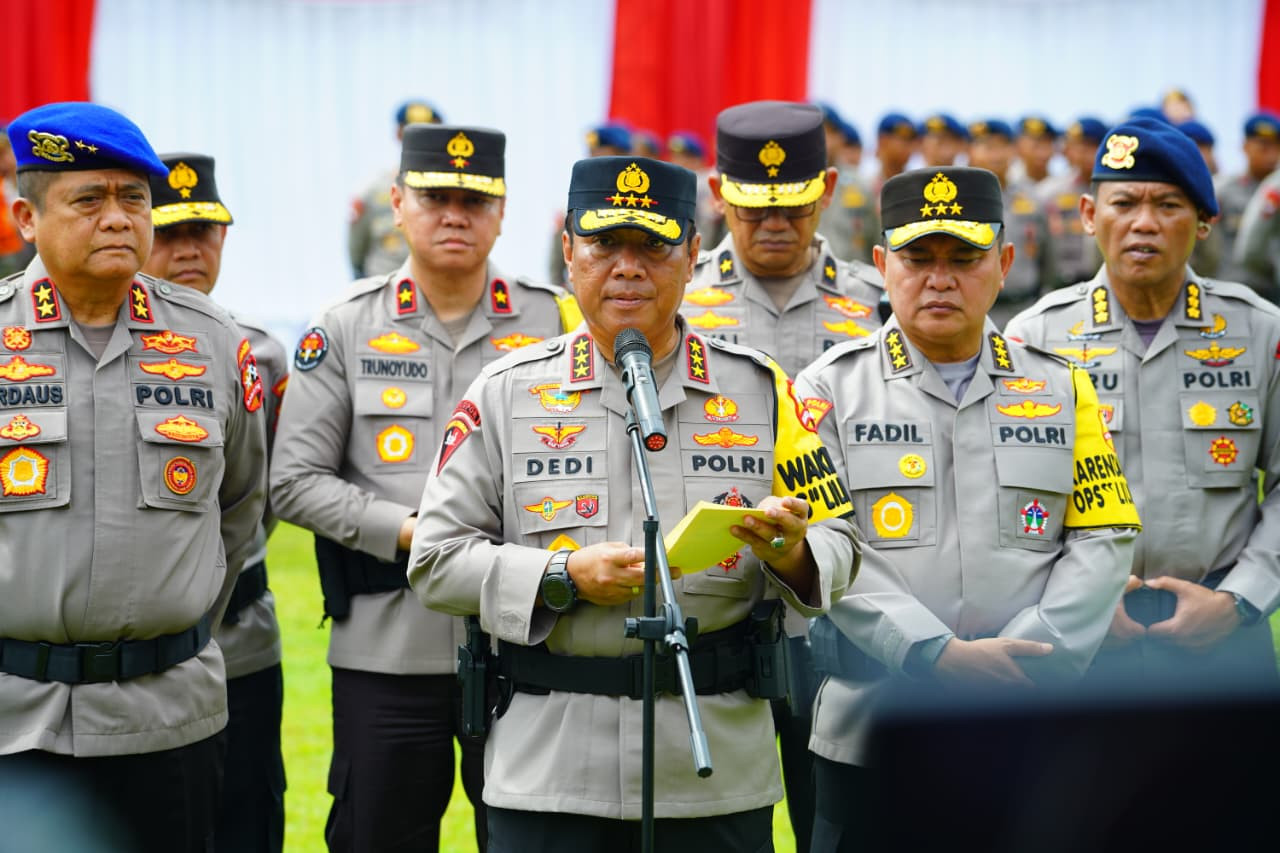 Wakapolri Tegaskan Polri Hadir untuk Kemanusiaan, Perkuat Penanganan Bencana di Tiga Provinsi