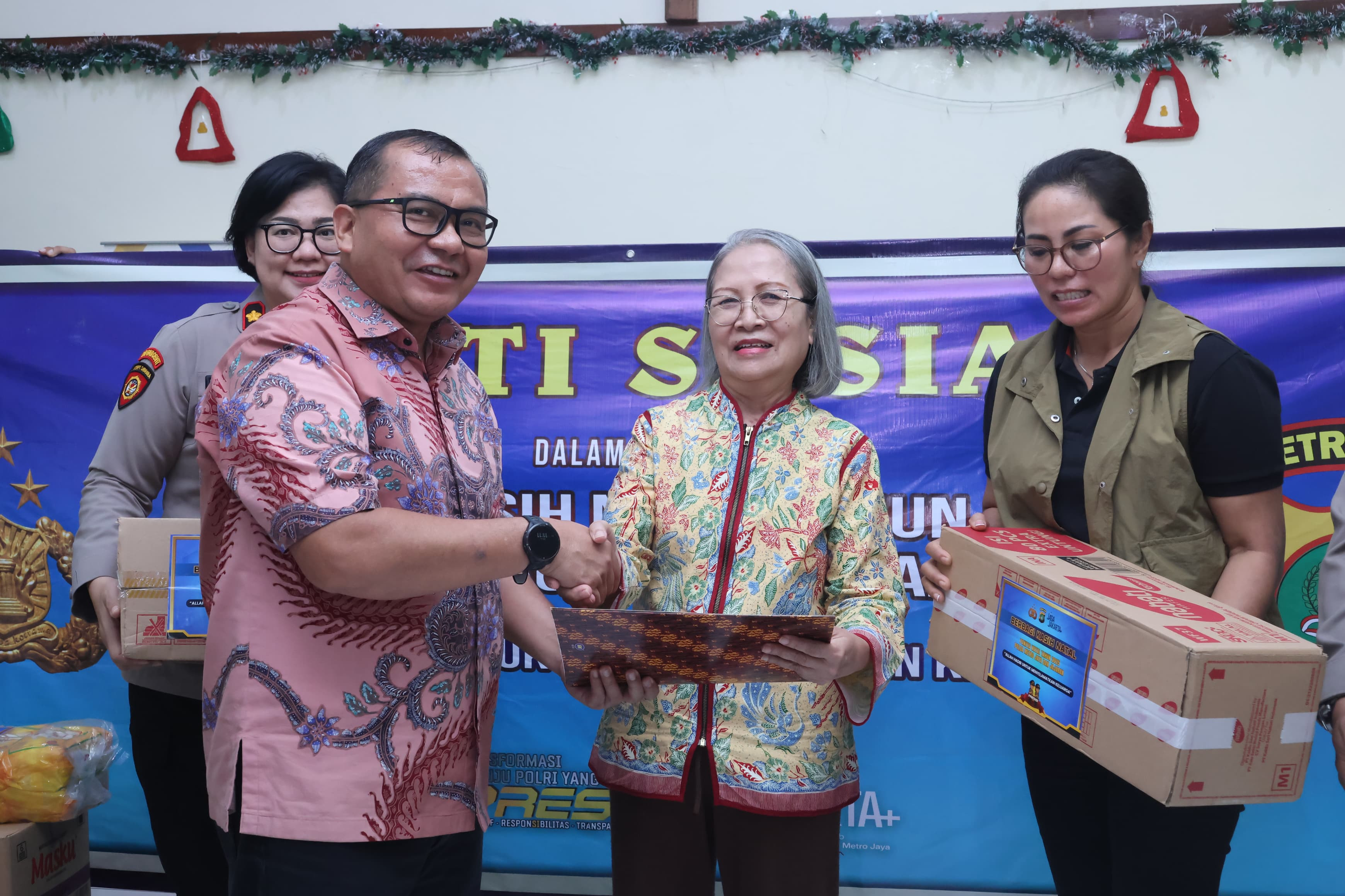 Polda Metro Jaya Gelar Perayaan Natal Berbagi Kasih dan Bakti Sosial Natal 2025, Wujud Kepedulian dan Semangat Jaga Jakarta