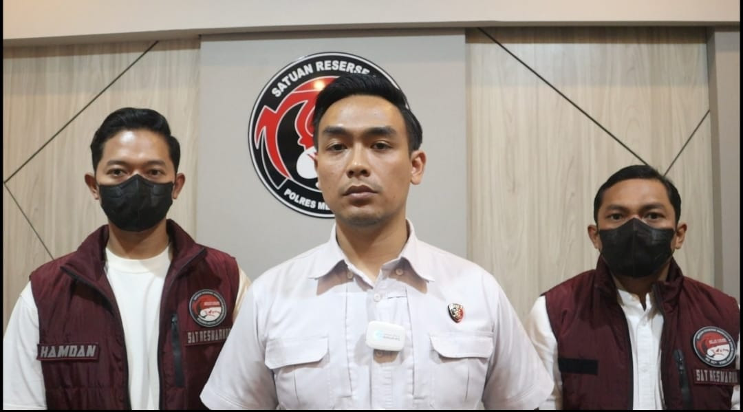 Polres Metro Jakarta Barat Bongkar Clandestine Lab Narkotika di Semarang, 308 Ribu Butir Karisoprodol Dan 250 Kg Bubuk Karisoprodol Disita