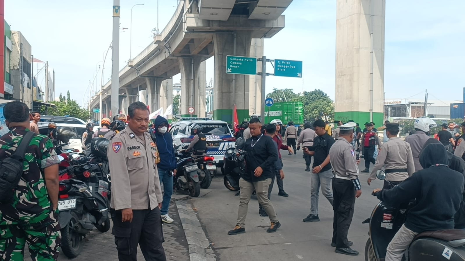 Ratusan Buruh FBTPI Gelar Long March Damai Menuju GRJU, Launching Pengurus Baru KPBI 2025–2028 Berlangsung Tertib