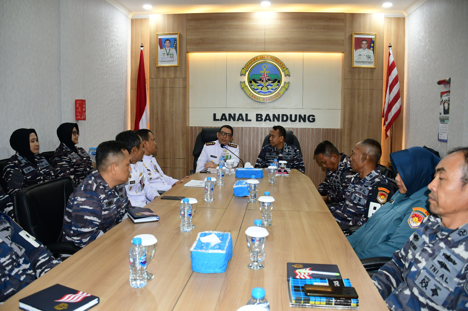 Komandan Lanal Bandung Bacakan Memorandum Jelang Serah Terima Jabatan