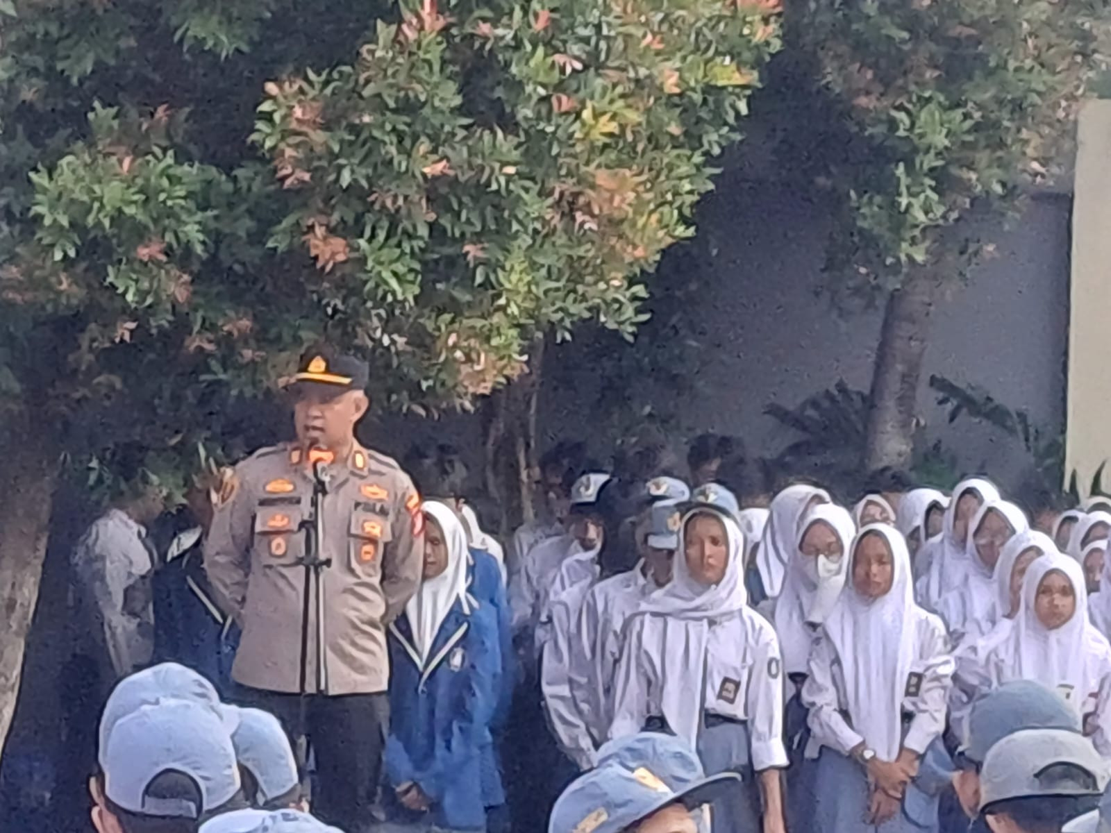 Kapolsek Bekasi Barat Berikan Penyuluhan di SMAN 12 Kota Bekasi