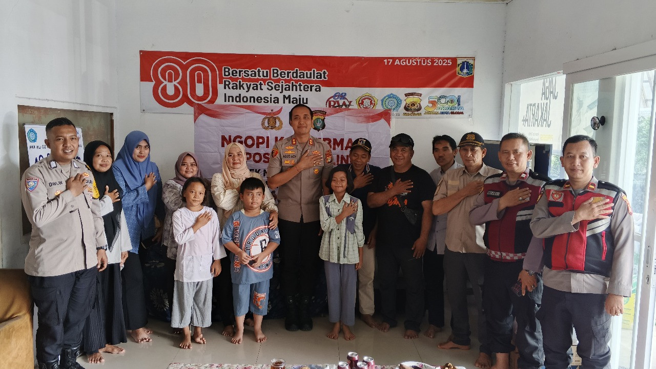 Polsek Metro Penjaringan Gelar “Ngopi Kamtibmas” di RW 02 Kamal Muara, Ajak Warga Perkuat Keamanan Lingkungan