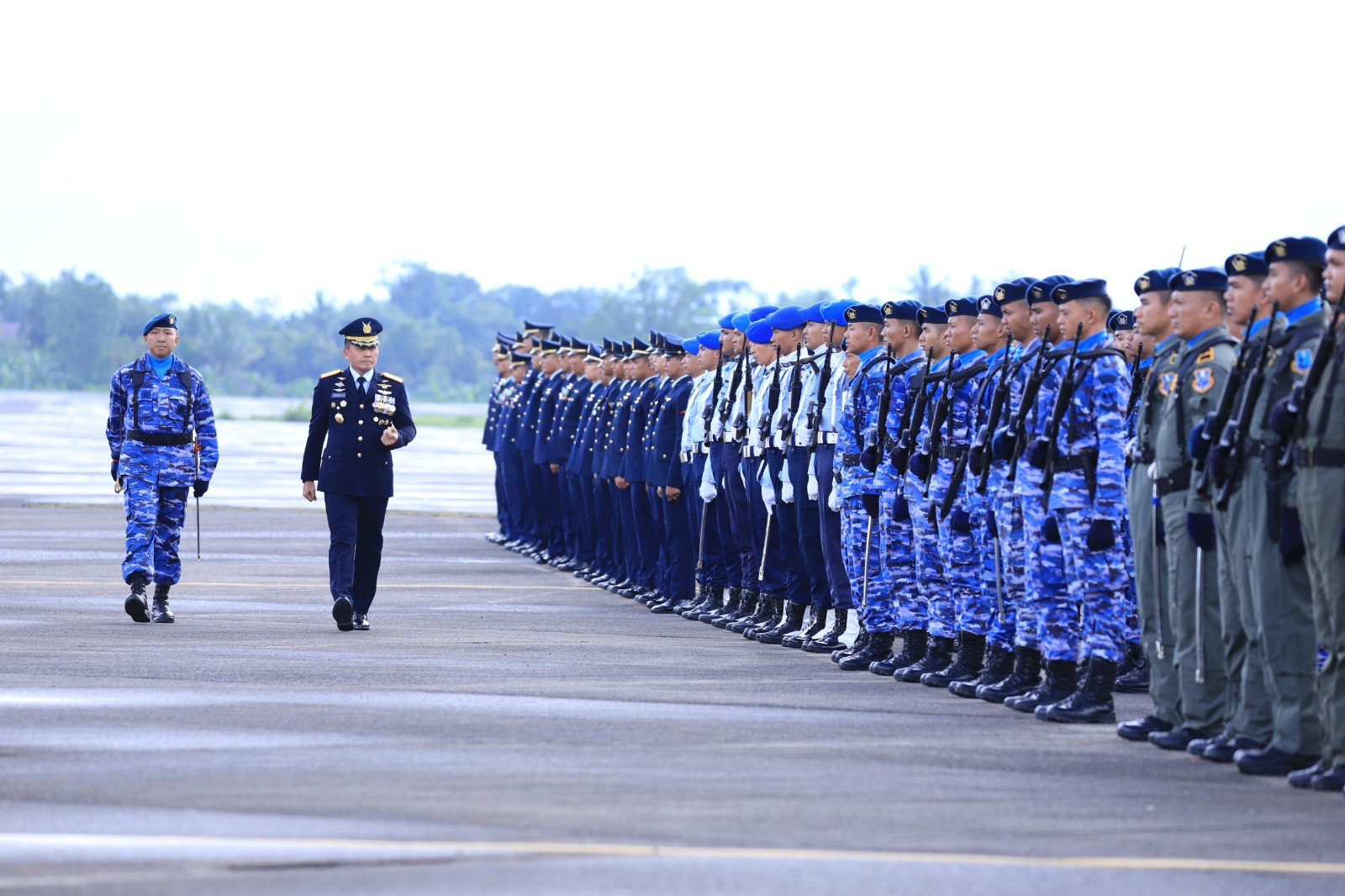 Komandan Lanud Sultan Hasanuddin Pimpin Upacara Peringatan HUT ke-80 TNI Angkatan Udara