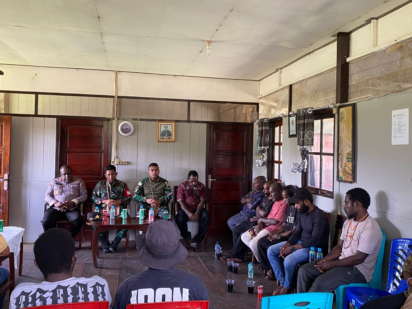 Perkokoh Tali Silaturahmi Serta Kemanunggalan, Babinsa Koramil Agimuga Gelar Komsos Bersama Tokoh Masyarakat Di Wilayah Binaan