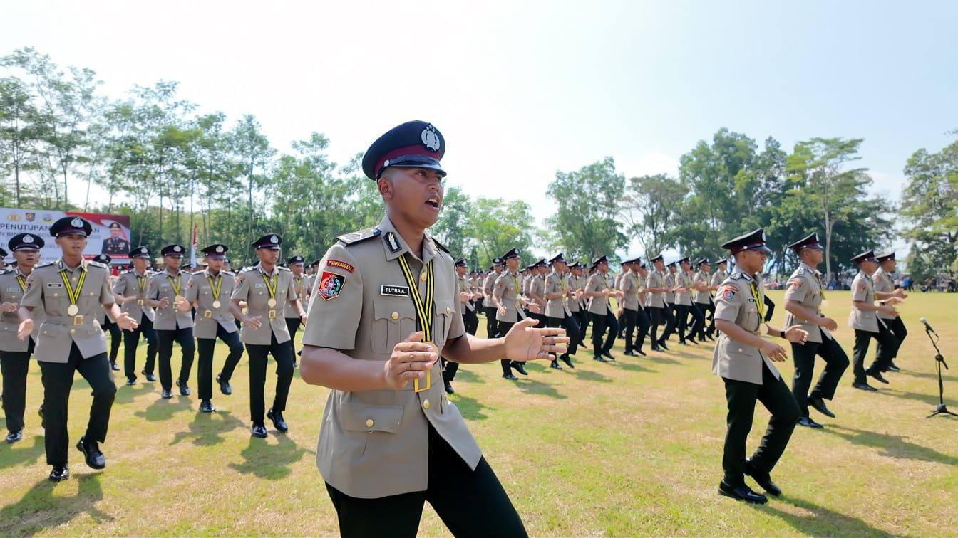 Selamat! 593 Bakomsus Ketahanan Pangan, Kesehatan-Gizi Polri Selesai Pendidikan