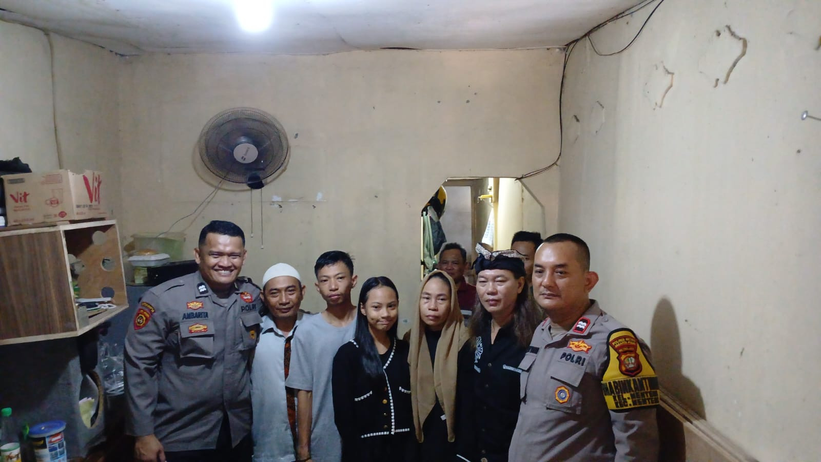 Empati Personel Polda Metro Jaya, Sambangi Rumah Duka Alm. Affan Kurniawan di Menteng