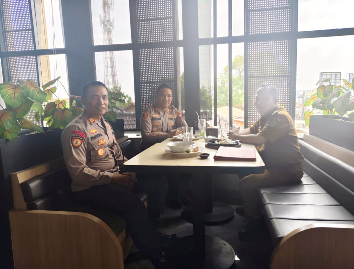 Jaga Jakarta On The Spot, Kapolsek Bekasi Barat Sambangi Camat Perkuat Sinergitas 3 Pilar