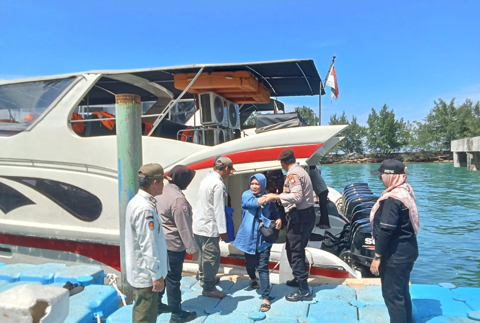 Polisi Baik Amankan Dermaga Pulau Tidung, Cegah Narkoba dan Sajam Masuk Wilayah