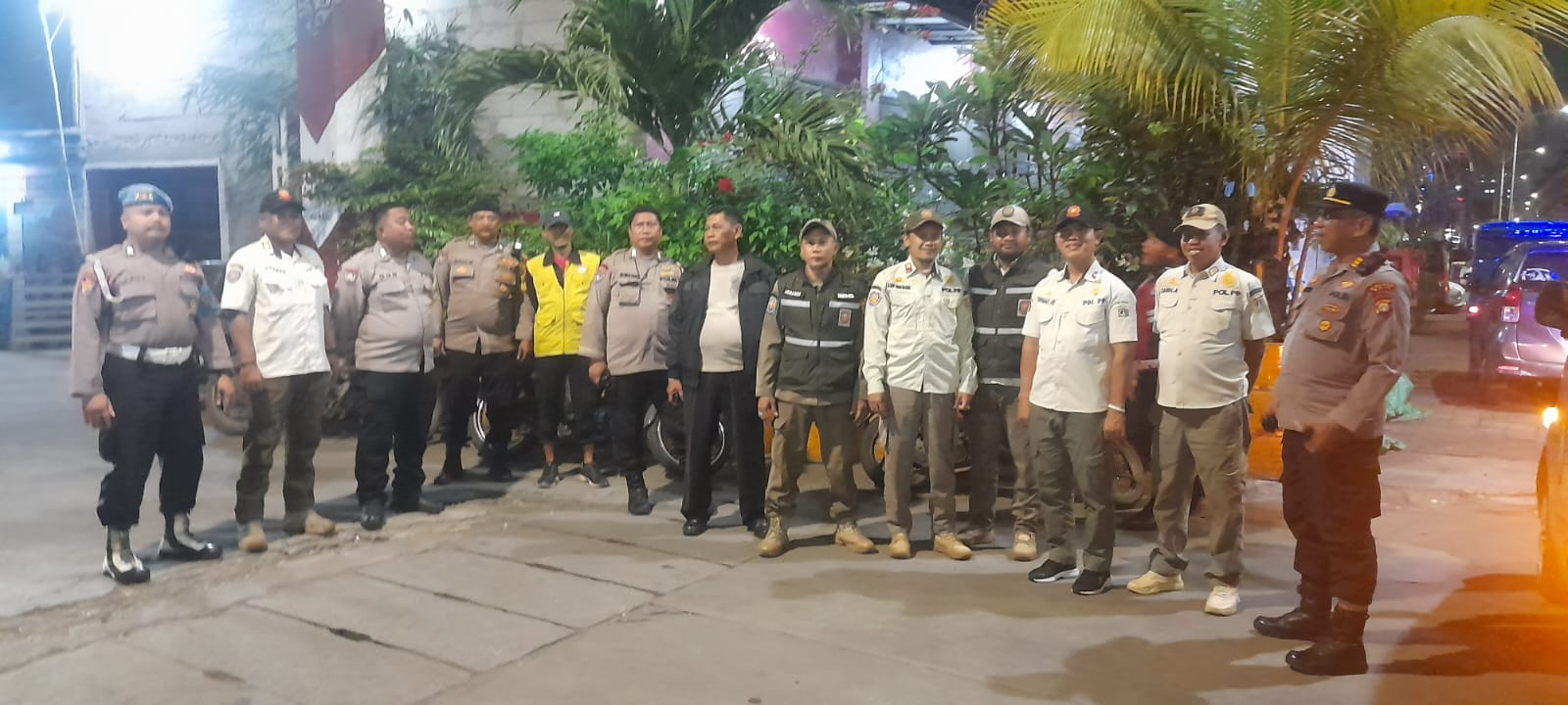 Patroli KRYD Polsek Koja Amankan 24 Botol Miras, Cegah Potensi Tawuran Remaja