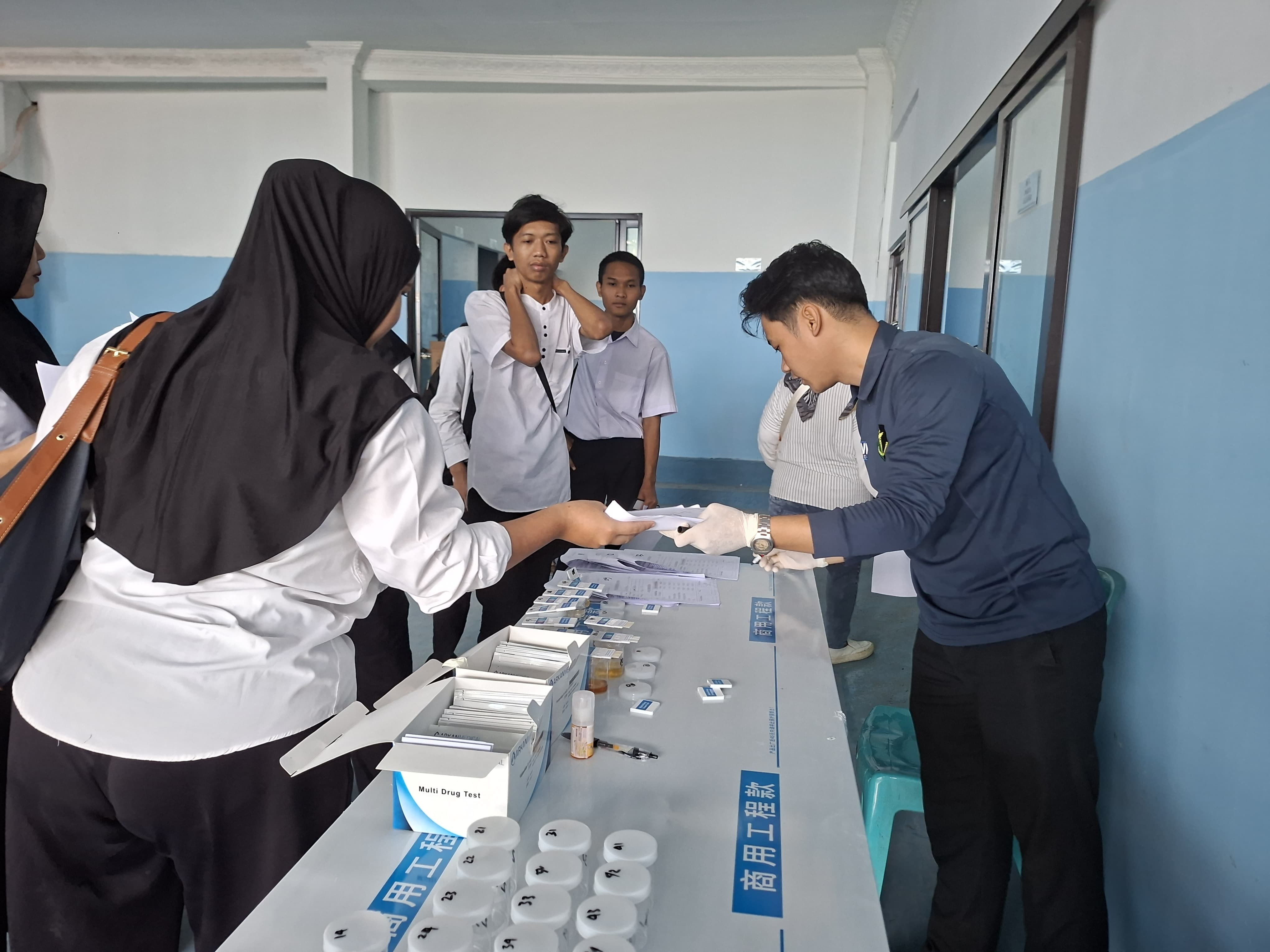 Polres Kepulauan Seribu Cek Kesehatan 38 Calon Relawan SPPG di Tapos Depok