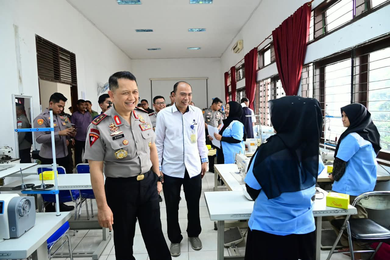 Kapolda Jambi Tinjau Pelatihan Vokasi, Dorong Program Polisi Peduli Pengangguran untuk Tingkatkan Produktivitas Masyarakat