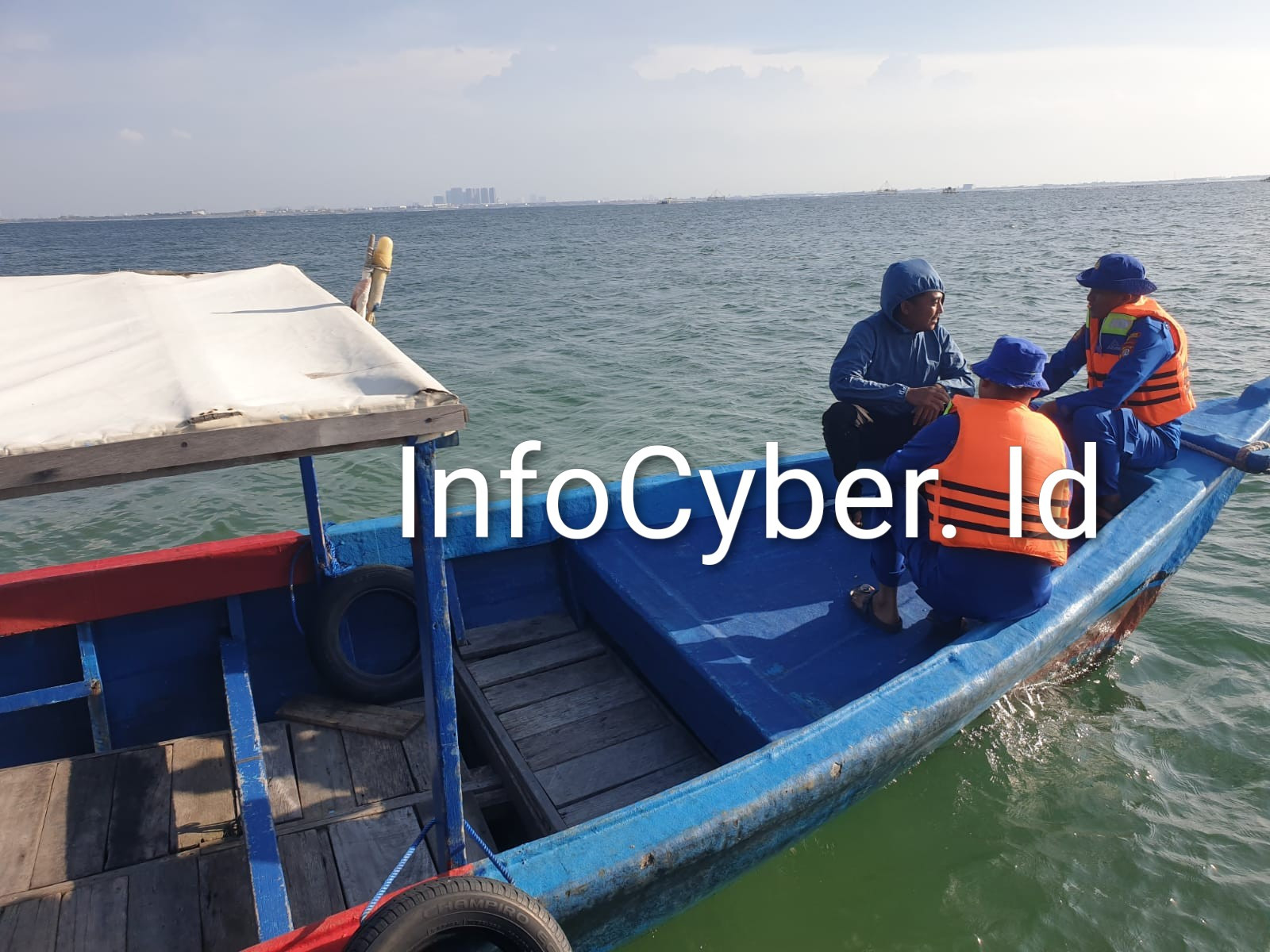 Patroli Dialogis Laut Satpolairud Polres Kepulauan Seribu, Antisipasi Perompakan dan Jaga Kamtibmas Tetap Kondusif