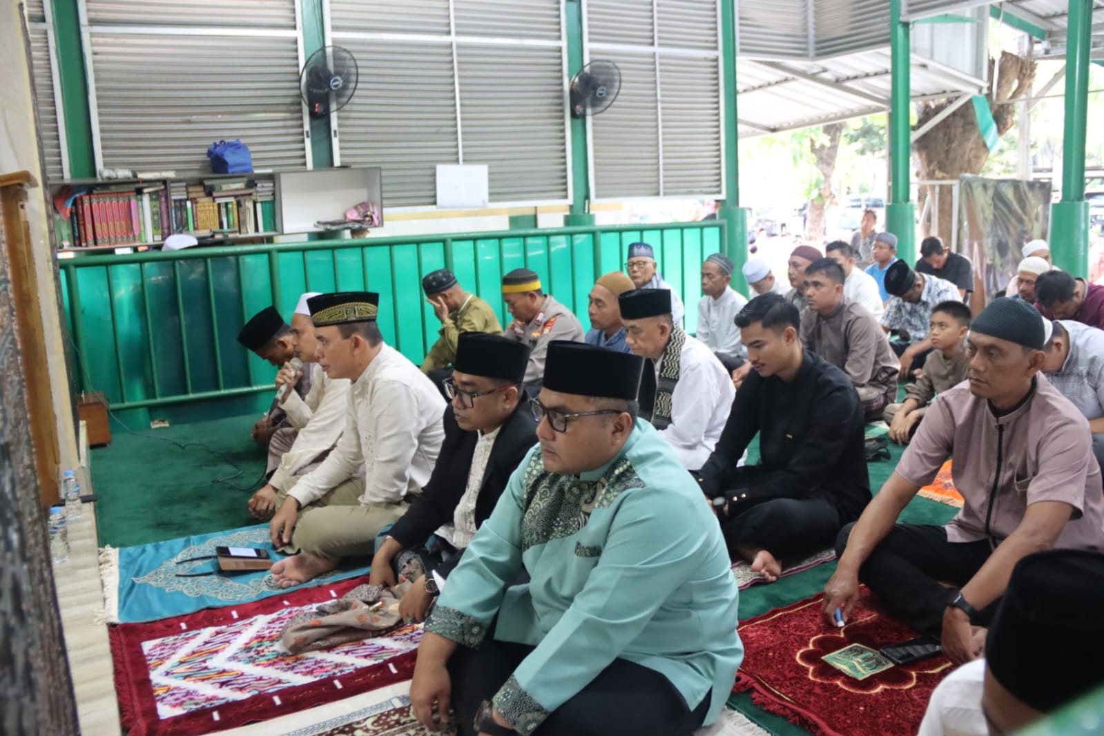 Polres Kepulauan Seribu Gelar Sholat Idul Fitri 1446 H di Masjid Baitul Jannah Marina Ancol