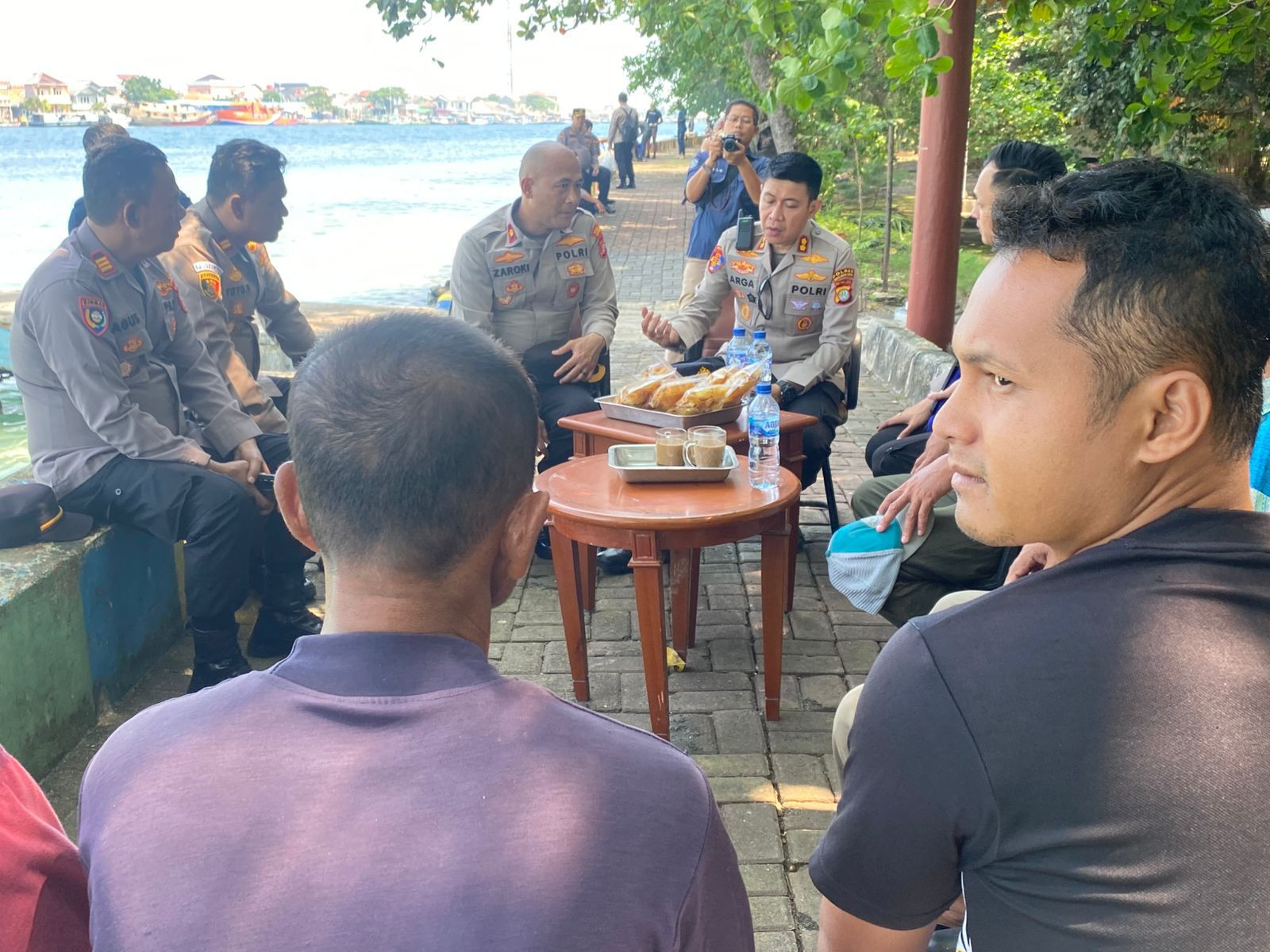 Kapolres Kepulauan Seribu Gelar Jumat Curhat di Pulau Kelapa, Serap Aspirasi dan Perkuat Kamtibmas