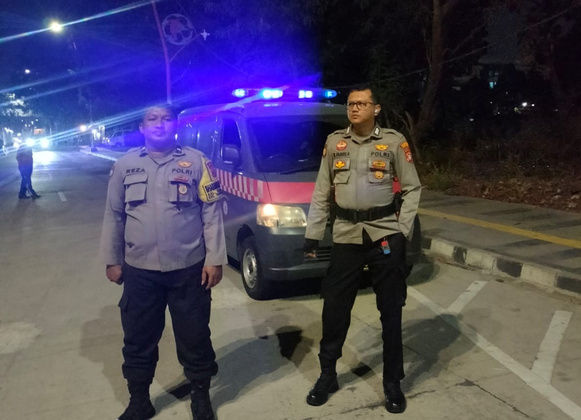 Respons Cepat Layanan Polisi 110, Polisi Bubarkan Kumpulan Remaja yang Diduga Hendak Tawuran di JIS