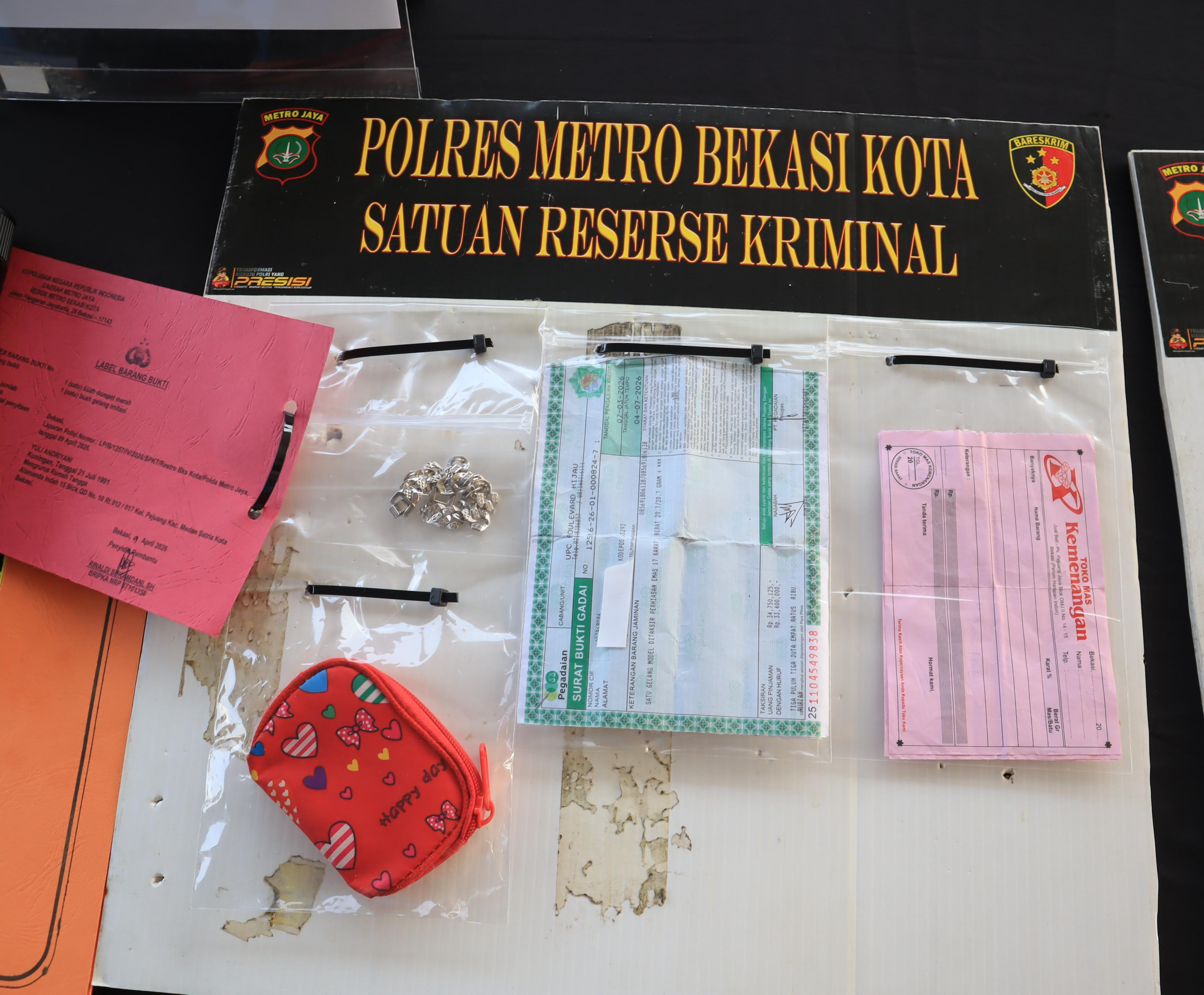 Tergiur Dukun Pengganda Uang di Medsos, ART di Bekasi Kuras Perhiasan Majikan Senilai Ratusan Juta